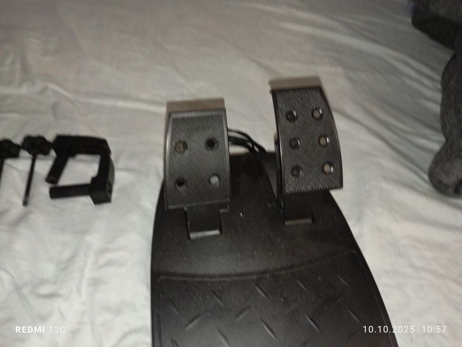 Игровой руль, в хорошем состоянии