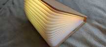 "Book Lamp'' przenośna lampka