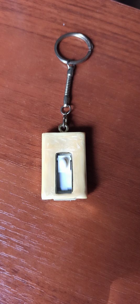 Флешка USB на 8 ГБ