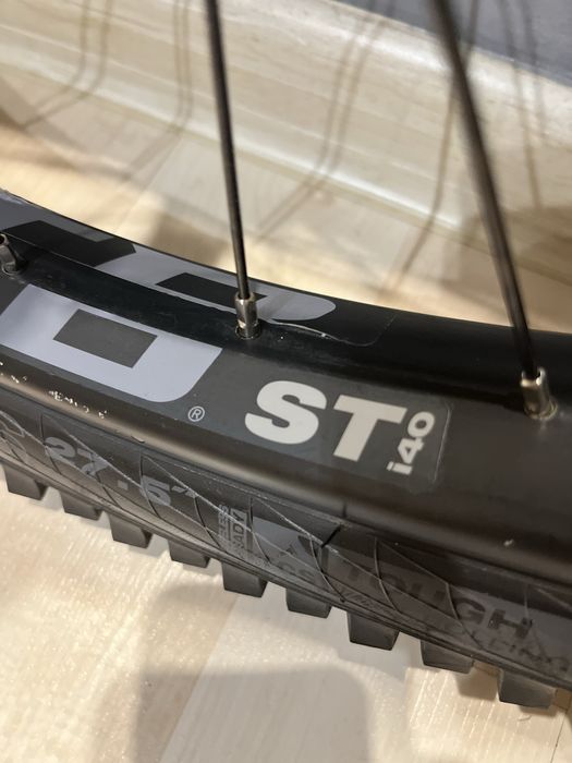 Koło MTB/ENDURO Przód - kompletne z oponą bezdetkową!