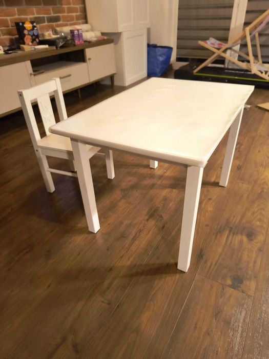 Zestaw stolik + krzesełko IKEA (SUNDVIK + KRITTER)