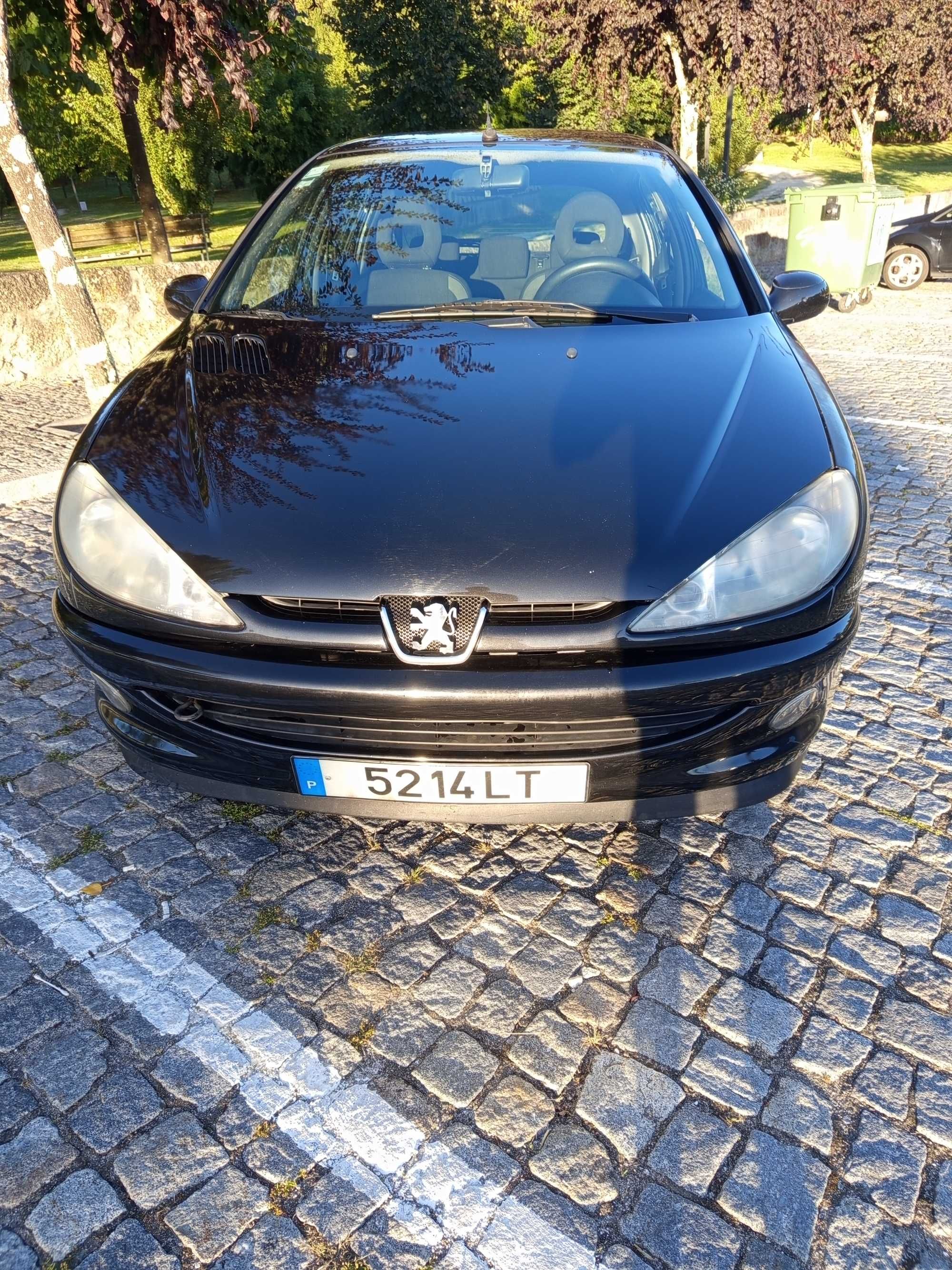 Peugeot 206 1.1 Gasolina - 1998