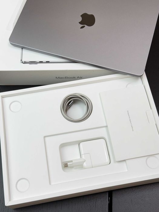 MacBook Air M2 2022, 8 GB RAM, 256 GB SSD, OVP, Akku 94%