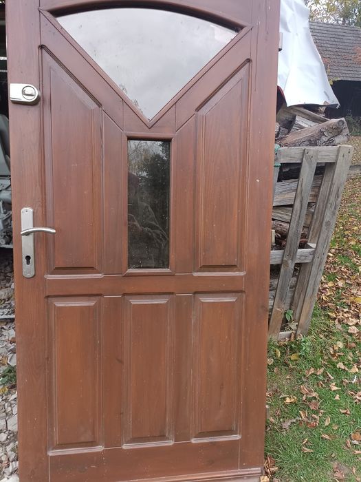 Sprzedam drzwi zewnętrzne