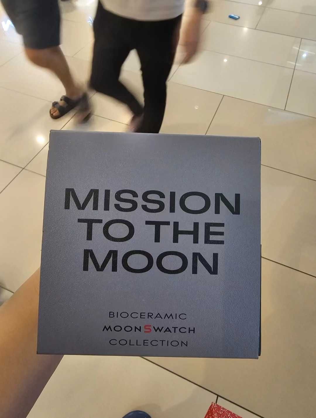 Swatch x Omega Bioceramic Moonswatch Mission to the MoonCzarny