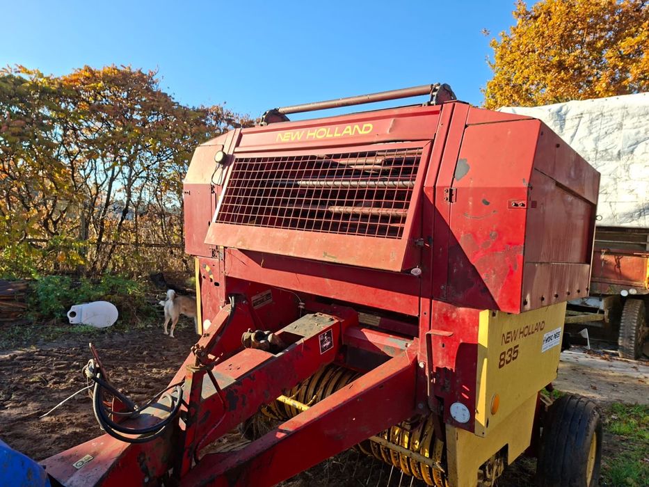 Presa   new holland 835
