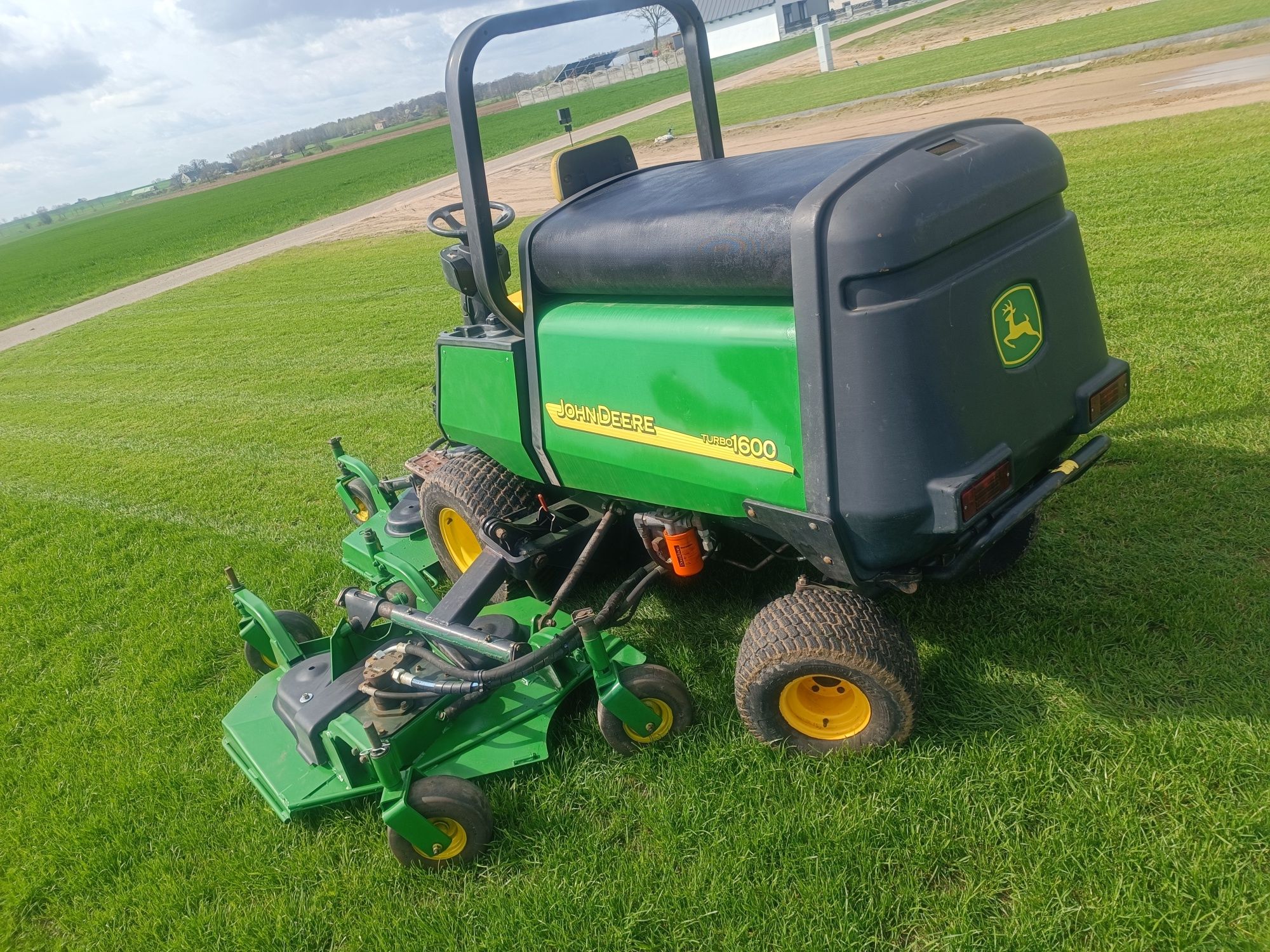 Kosiarka traktorek John Deere 1600 Turbo 4x4