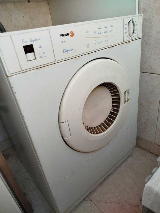 Máquina de secar roupa Fagor