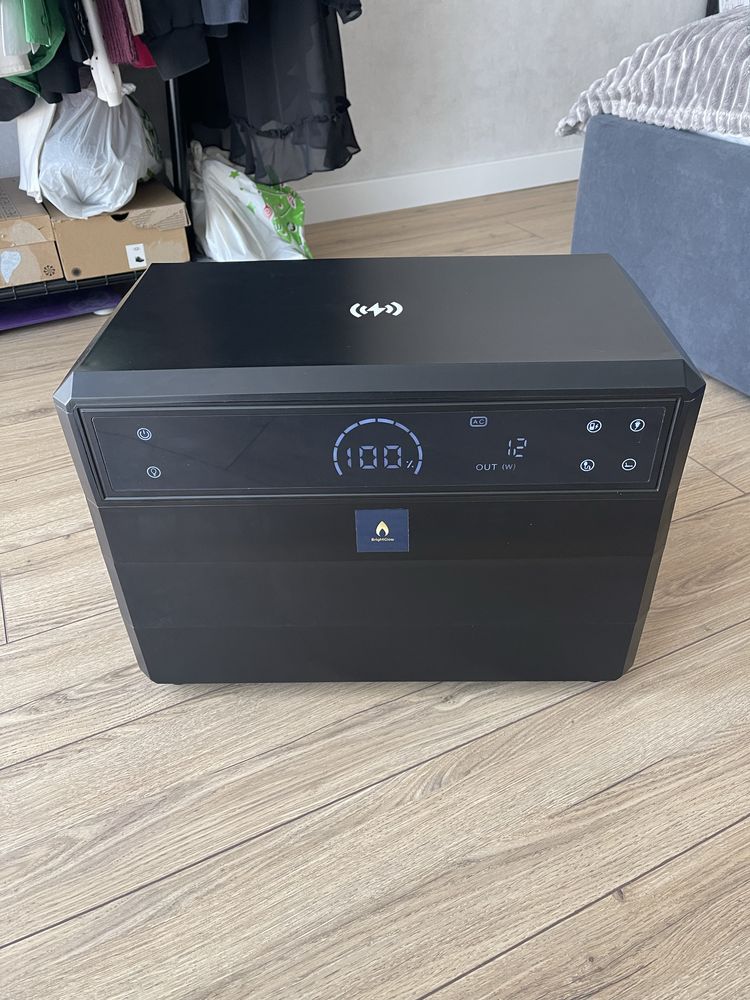 Зарядна станція ТМ BrightGlow/2 кВт/2300 Вт•ч/LiFePO4