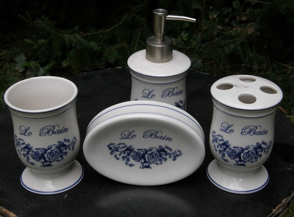 Komplet łazienkowy ceramika kobalt