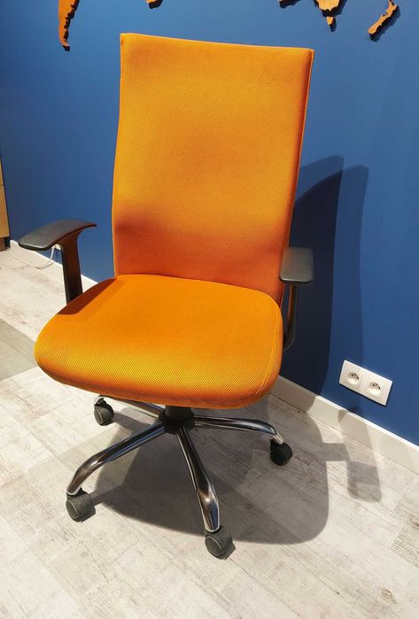 Fotele biurowe pomarańczowe