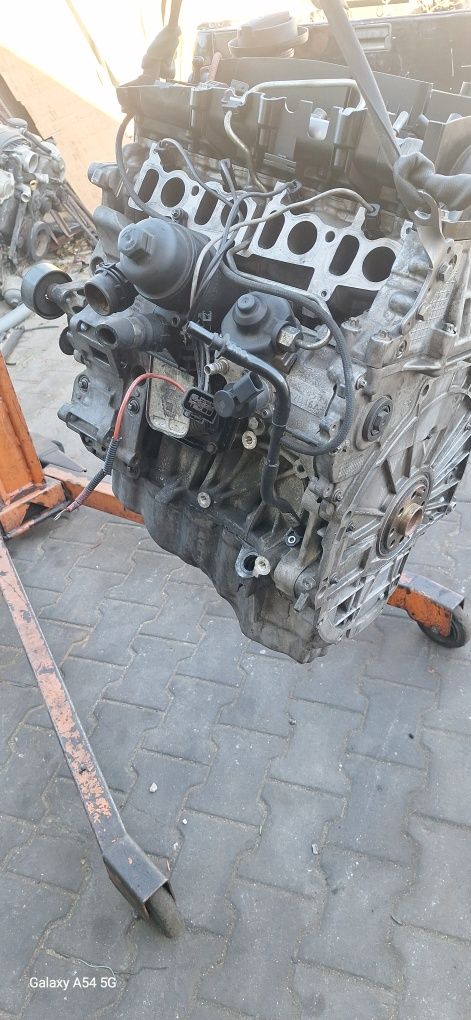 motor n47D16A. BMW 114D COM DISTRIBUICAO NOVA  COM GARANTIA