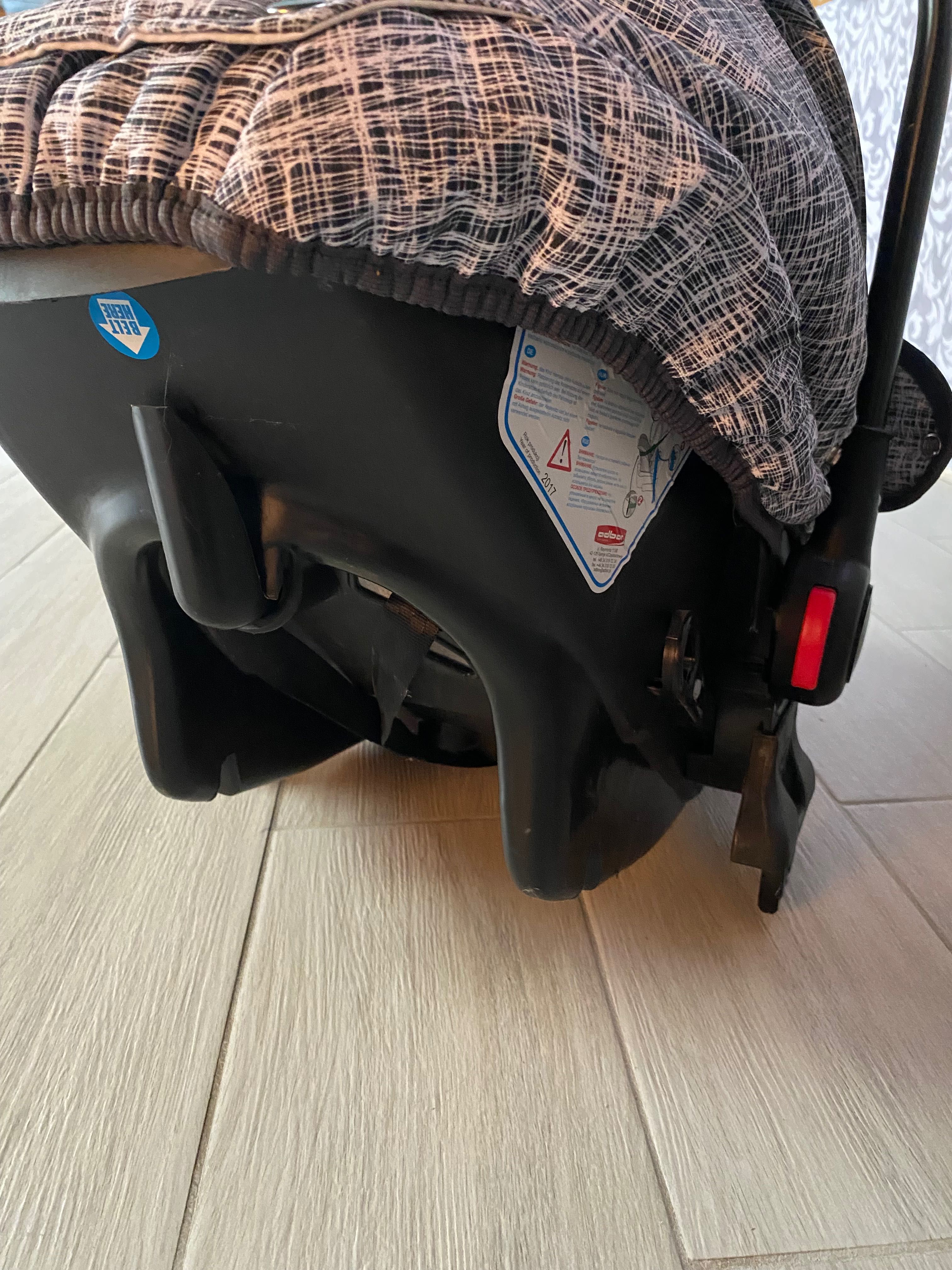 Авто крісло для немовлят