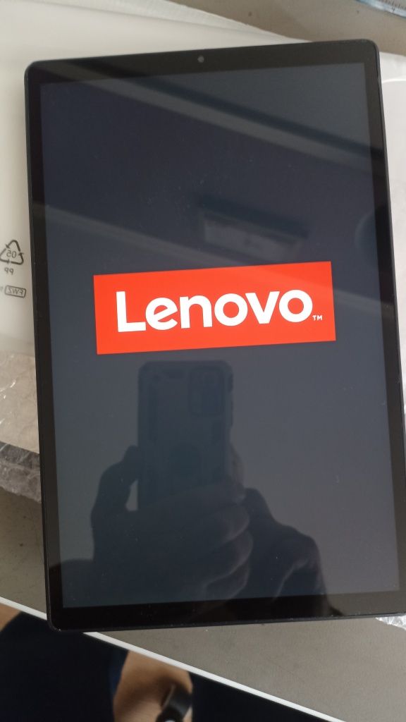 Tablety od firmy Lenovo 4-x generacji