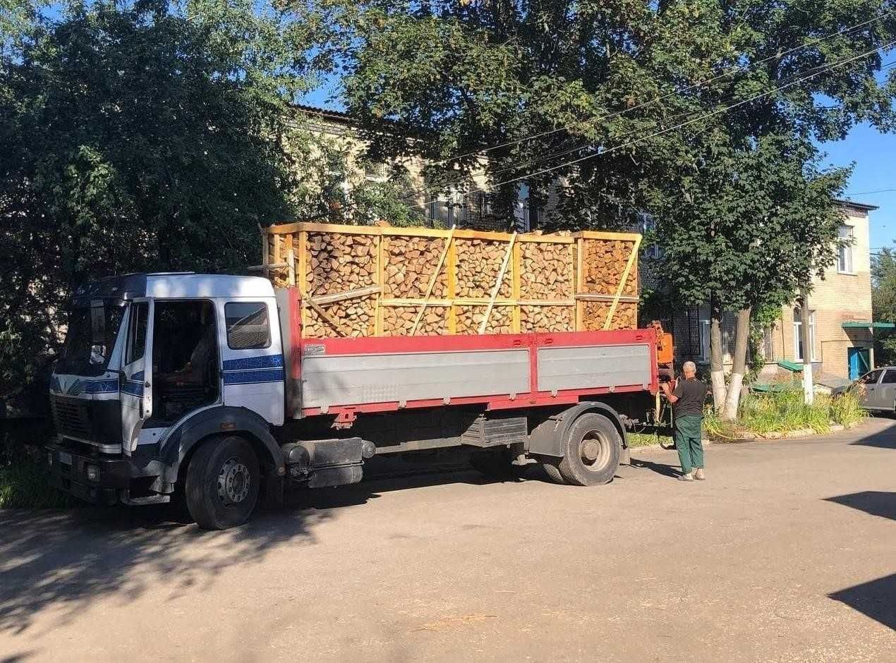 Дрова Колоті Тверді М'які породи. Доставка по області.