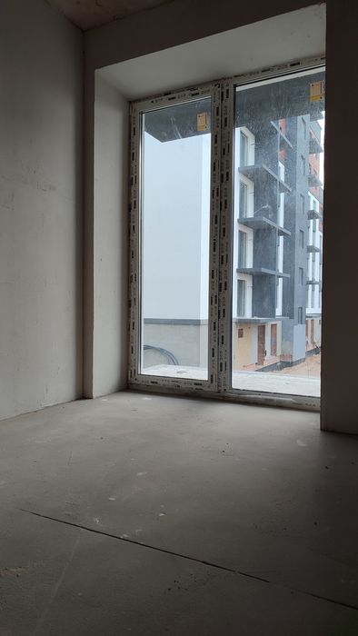 ТЕРМІНОВО - однокімнатна з балконом та газом! Супер інвестиція!