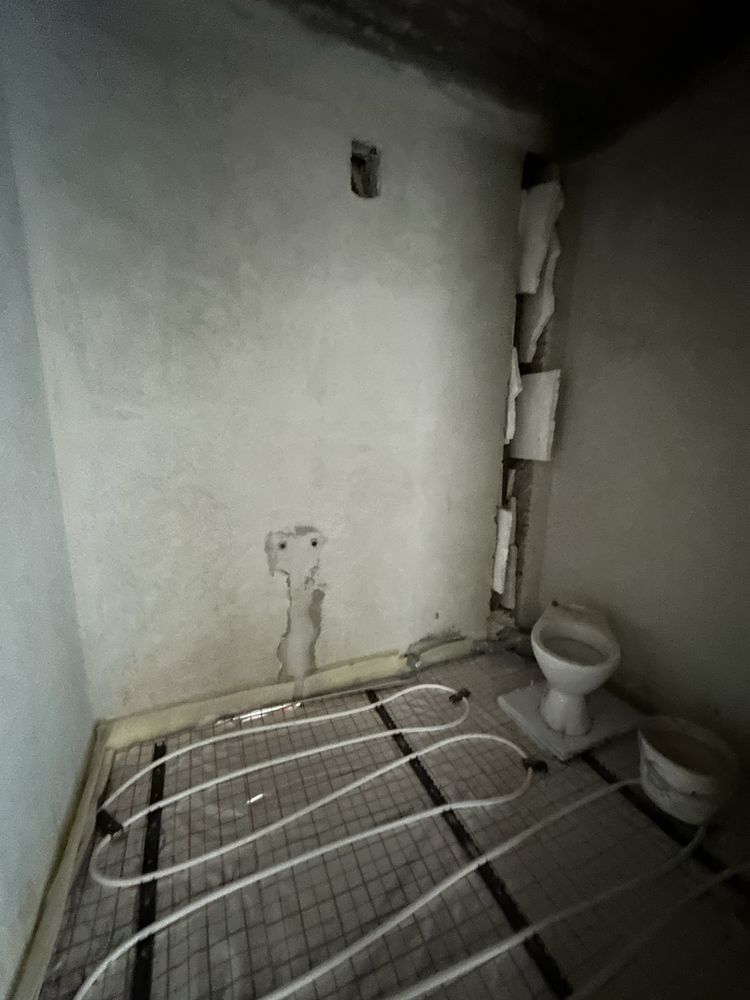 1 кімнатна велика 60м2 зданий будинок