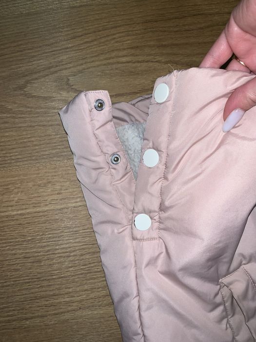 Продам куртку на 10-11 років