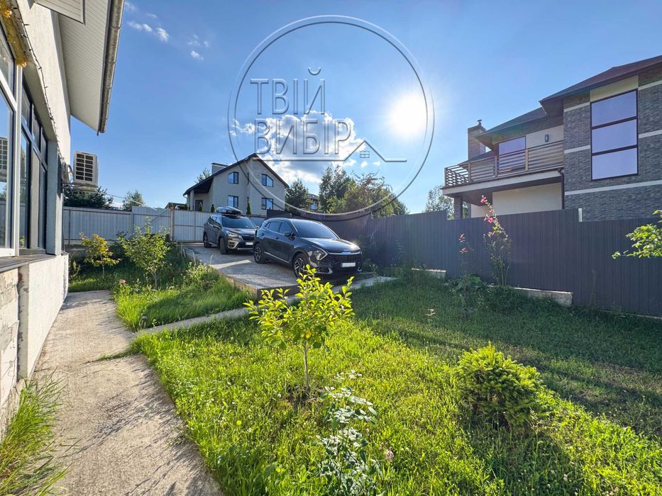 Продаж Будинку Горбовичі біля Озера