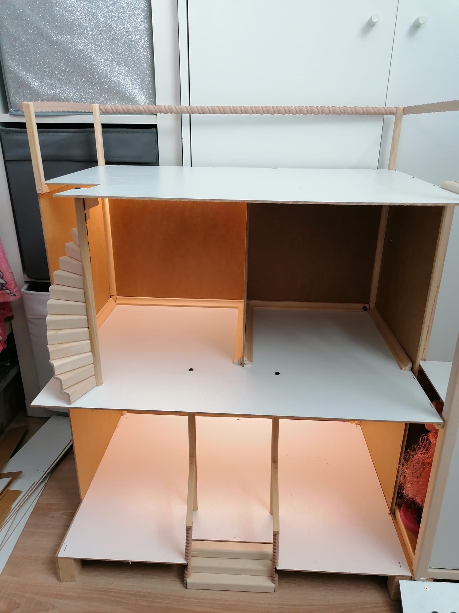 Pilne - Dom duży dla lalek handmade elektryczna winda i światła mebelk
