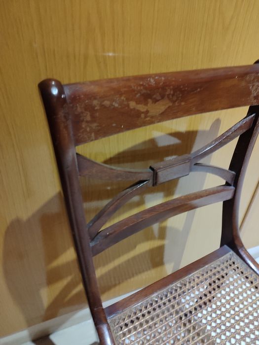 Cadeira palhinha antiga 20€