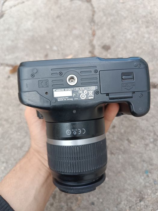 Фотоаппарат зеркалка Canon redel T2i 18/18 55mm + зарядка и карта 16G