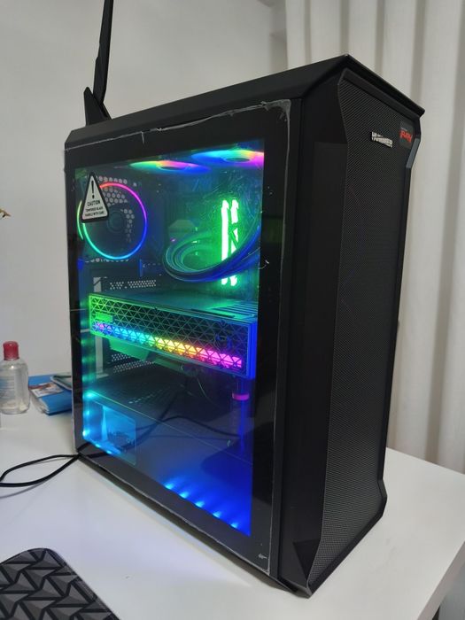 PC MSI torre gaming AMD Ryzen 5 7600X Radeon RX 9070 XT