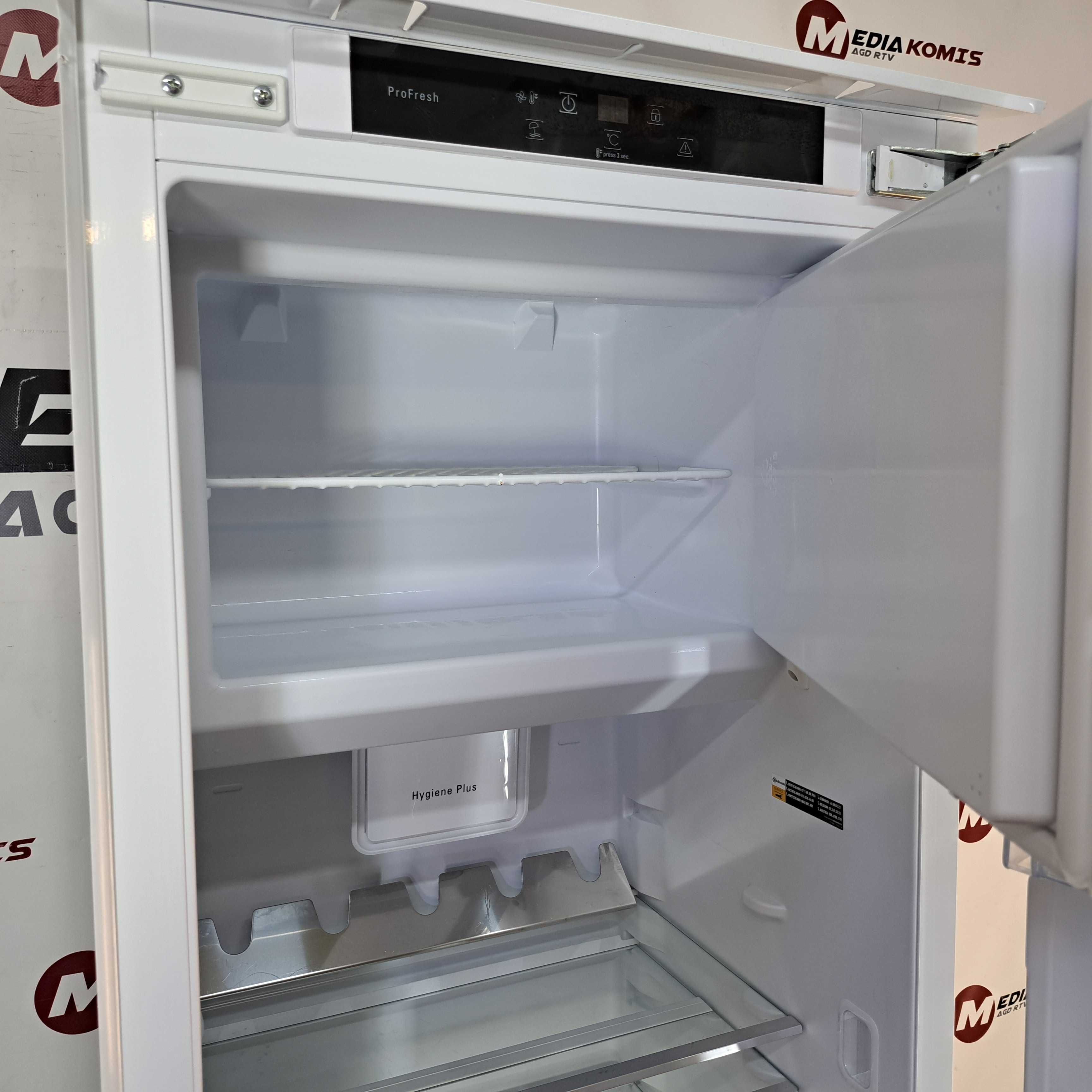Lodówka Bauknecht KSI 18GF2 P0 (12m-scy gwar) F/273l/177,1cm wys/39dB