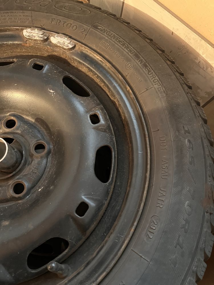 Opony zimowe Dębica na felgach R14 155/70