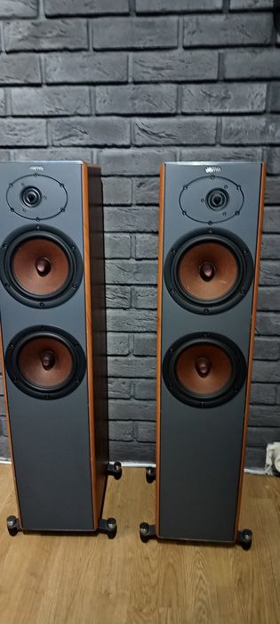 Kolumny  JAMO D-450