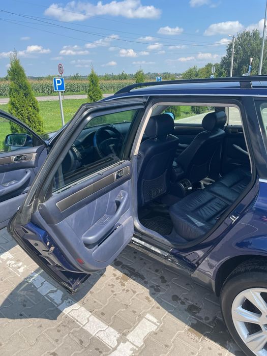 Продам Ауді а6с5 2.5 1999 торг присутнійр