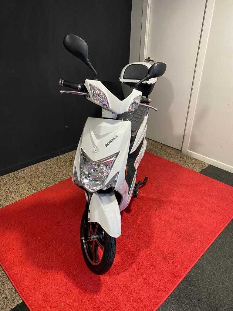 Scooter Eletrica Seventeen