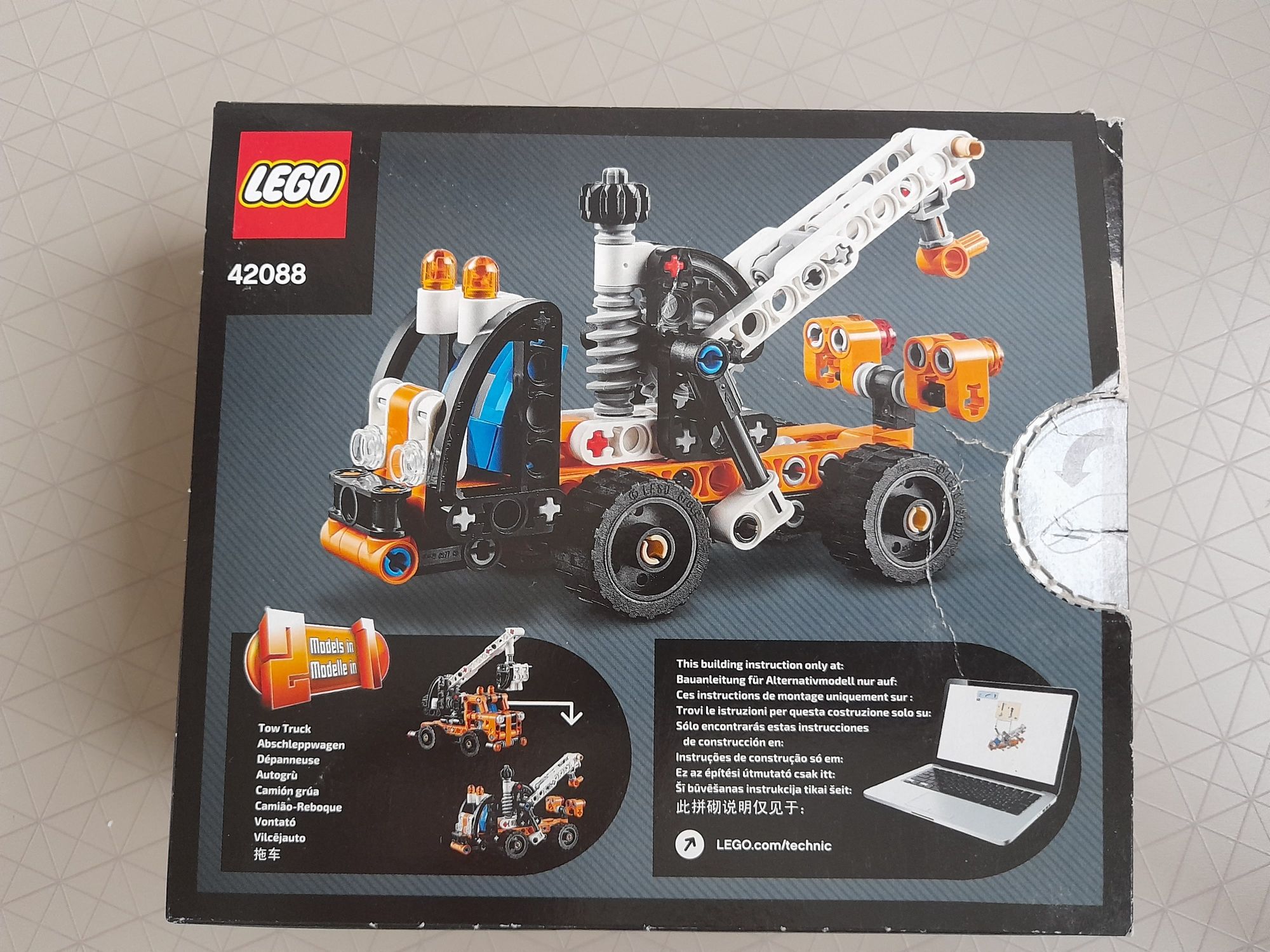 LEGO Technic 42088 Ciężarówka z wysięgnikiem