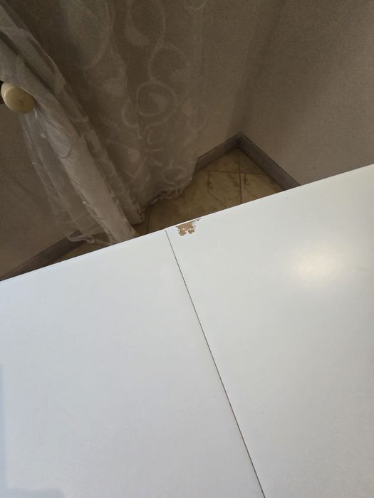 Стіл обідній.  .