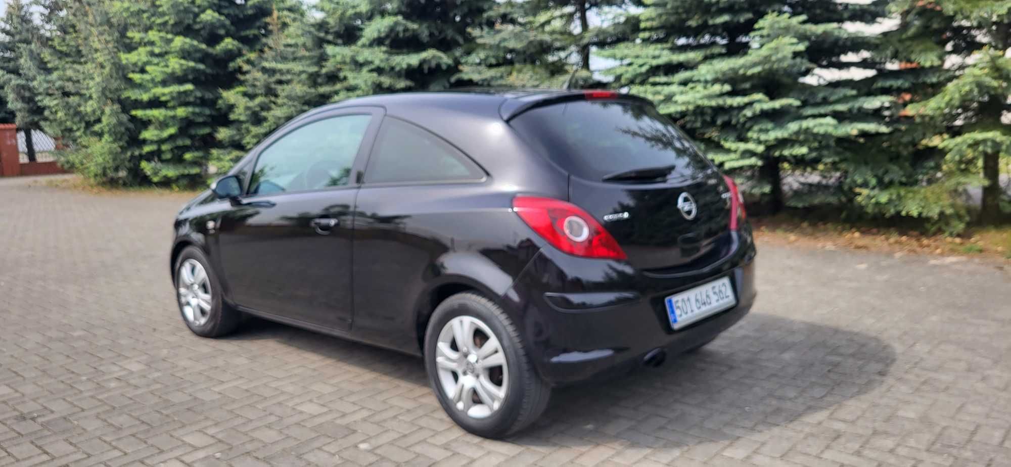 Opel Corsa D Lift 1.2 16v Satelite