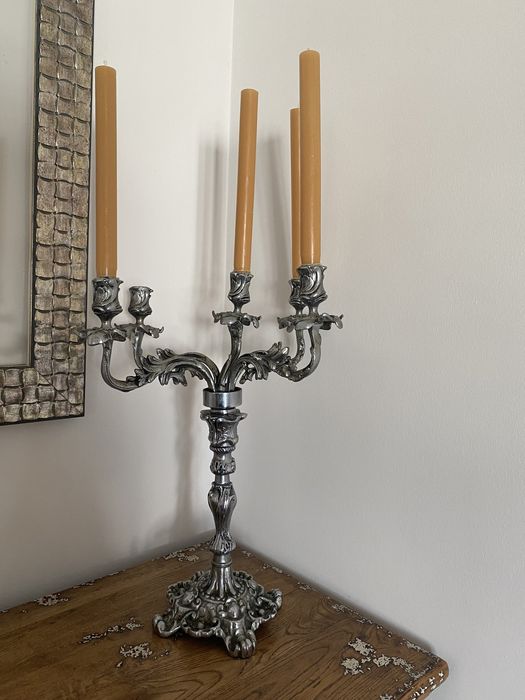 Candelabro antigo, trabalho em bom estado