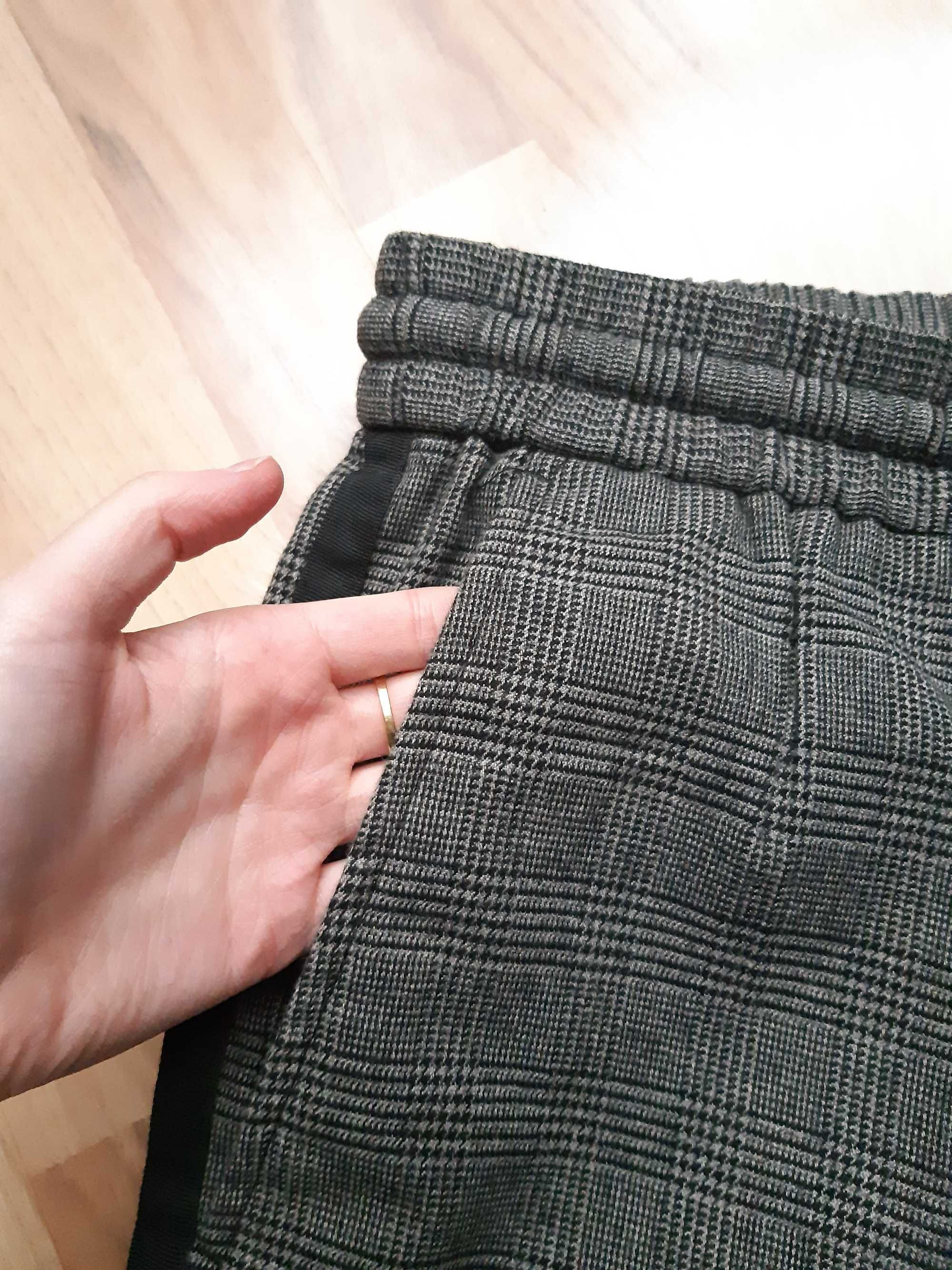 szare kraciaste męskie spodnie cropped chino w kratę Only&Sons M