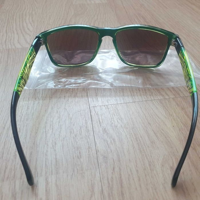 Quiksilver okulary przeciwsłoneczne oprawki zielony motyw