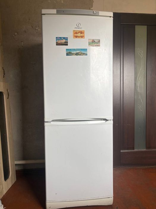 Продам холодильник