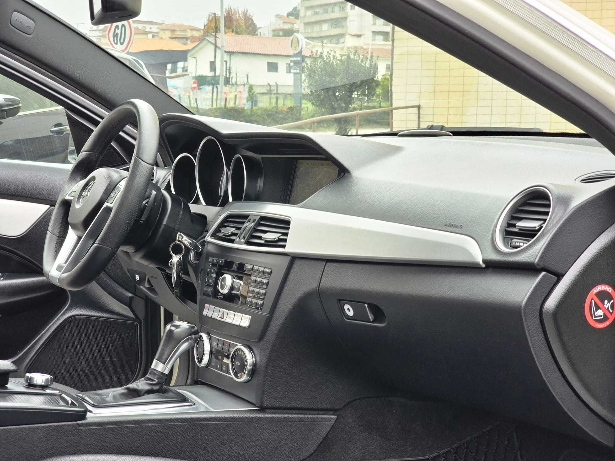 MERCEDES-BENZ C250 COUPÉ AMG 204CV BI-TURBO "7G-TRONIC"