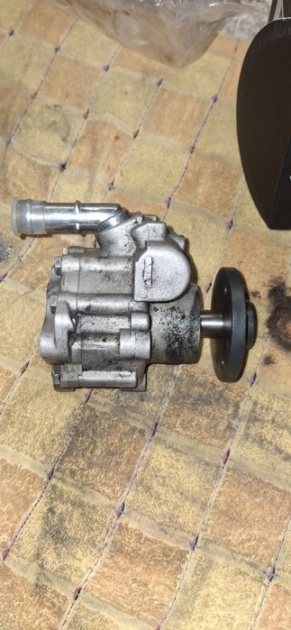 Pompa wspomagania bmw e90 325i