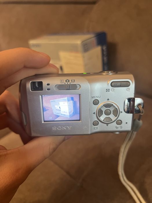 Sony Cyber-Shot DSC-S40 Aparat Fotograficzny, Karta Pamięci