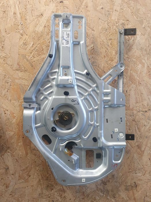 Mechanizm podnośnik szyby lewy przód Hyundai Tucson 1 07r eu sprawny