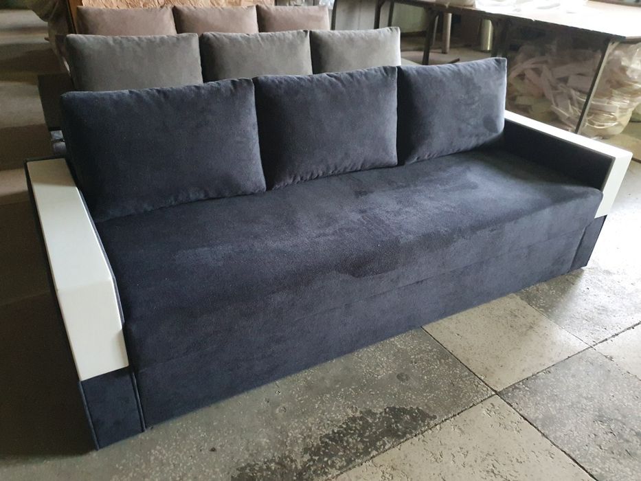 Диван єврокнижка, шипований каркас,  дерев'яні ламелі