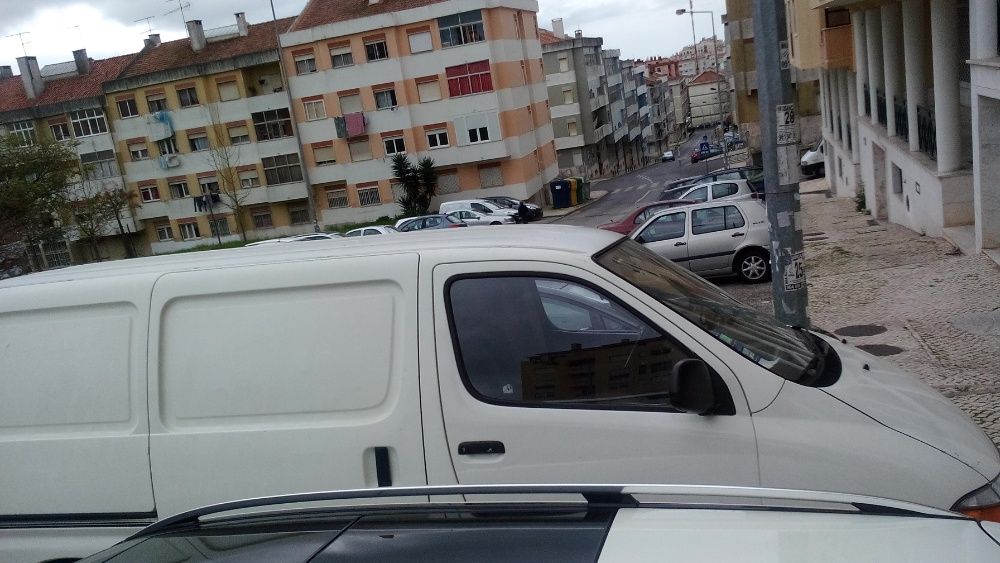 Portas em branco para Toyota Haice temos; Porta Direita e Lateral