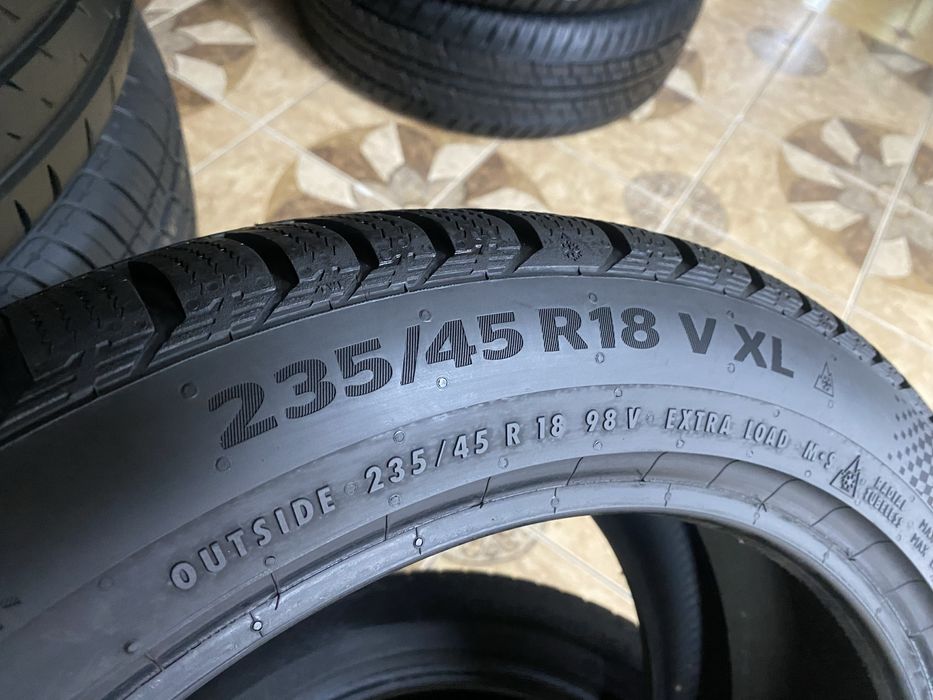 235/45/18 98V Continental Winter Contact TS860S