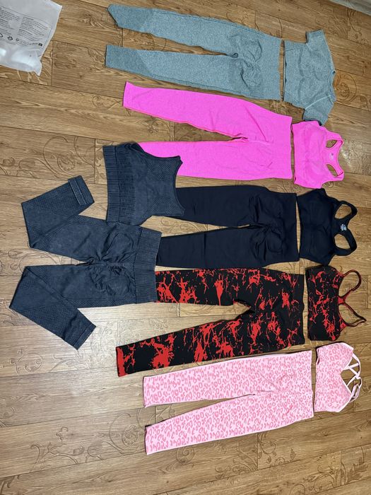 Костюми для фітнесу йоги пілатесу спорт тай лосіни топ рашгард пуш ап