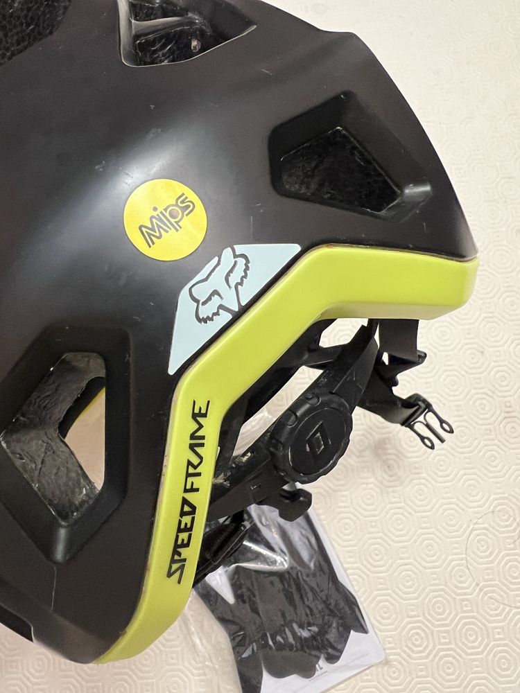 Capacete FOX Speed Frame