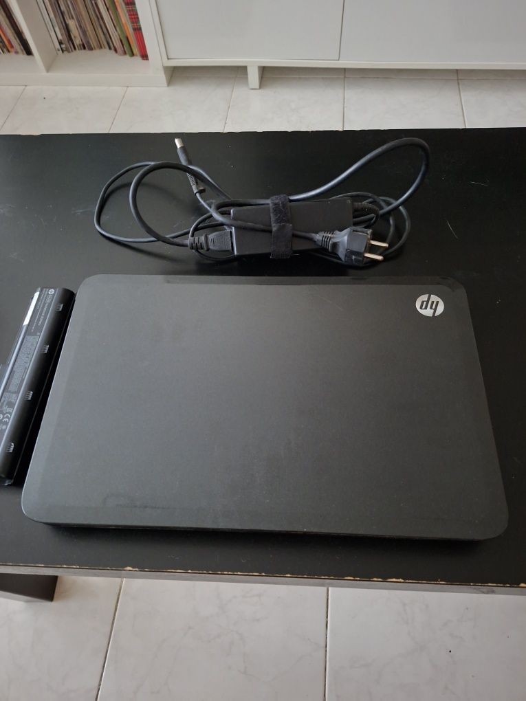 2 Portáteis HP - Ler a descrição