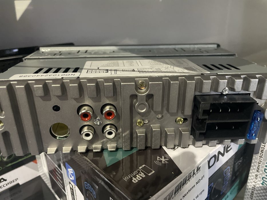 Автомагнітола з блютузом